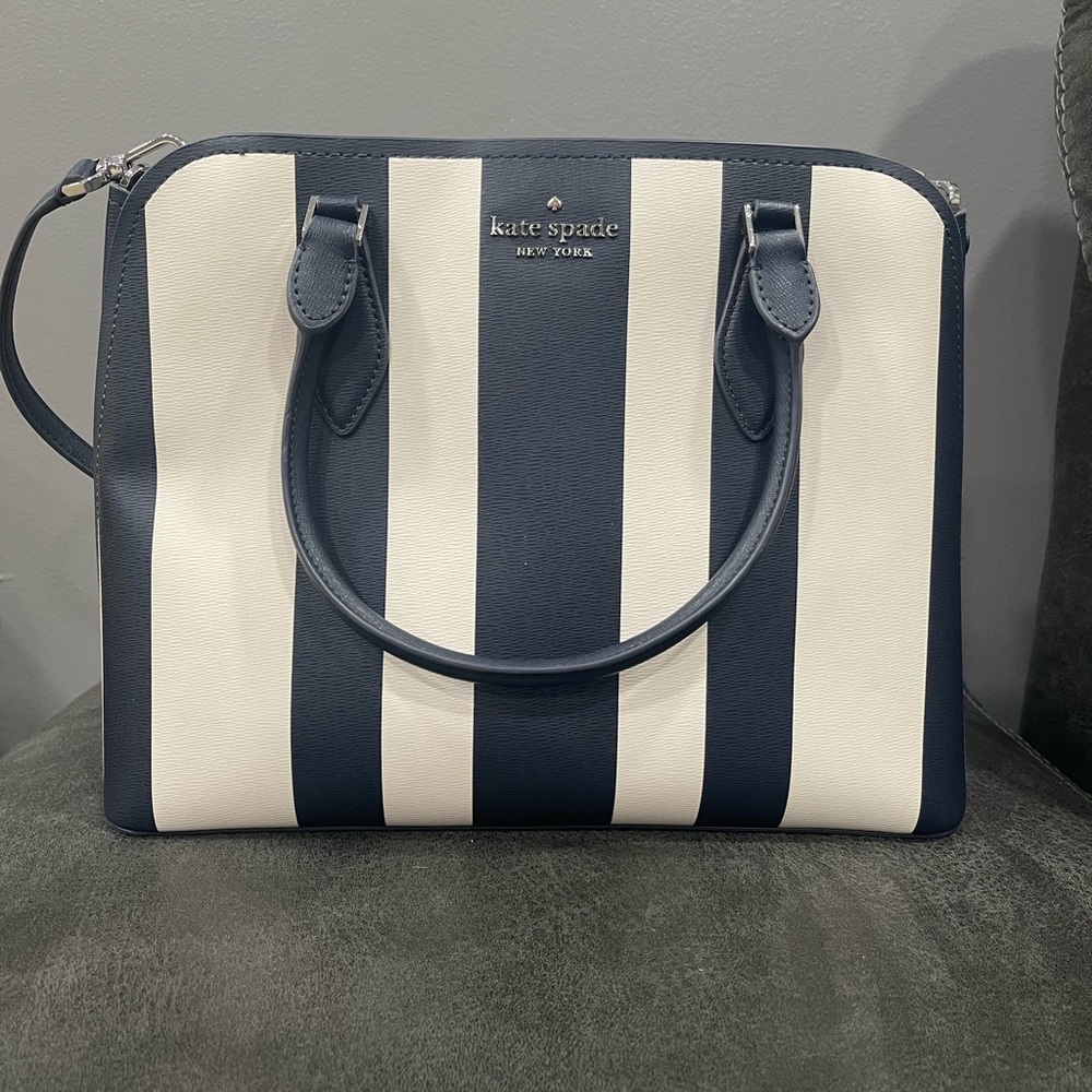 NWT KATE SPADE New Kate Spade Darcy Pond Stripe printed Large Satchel bag.